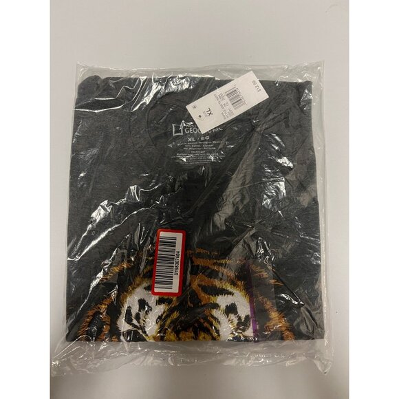 National Geographic Men's Big Cat Short Sleeve Graphic Crewneck T-Shirt Black XL - Picture 3 of 6